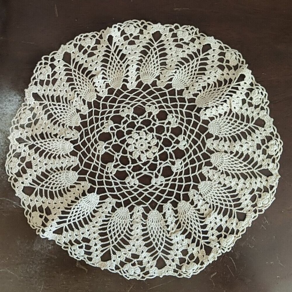 Handmade Doily Hand Crochet Flower Leaves Beige Cotton Thread Vintage 14"